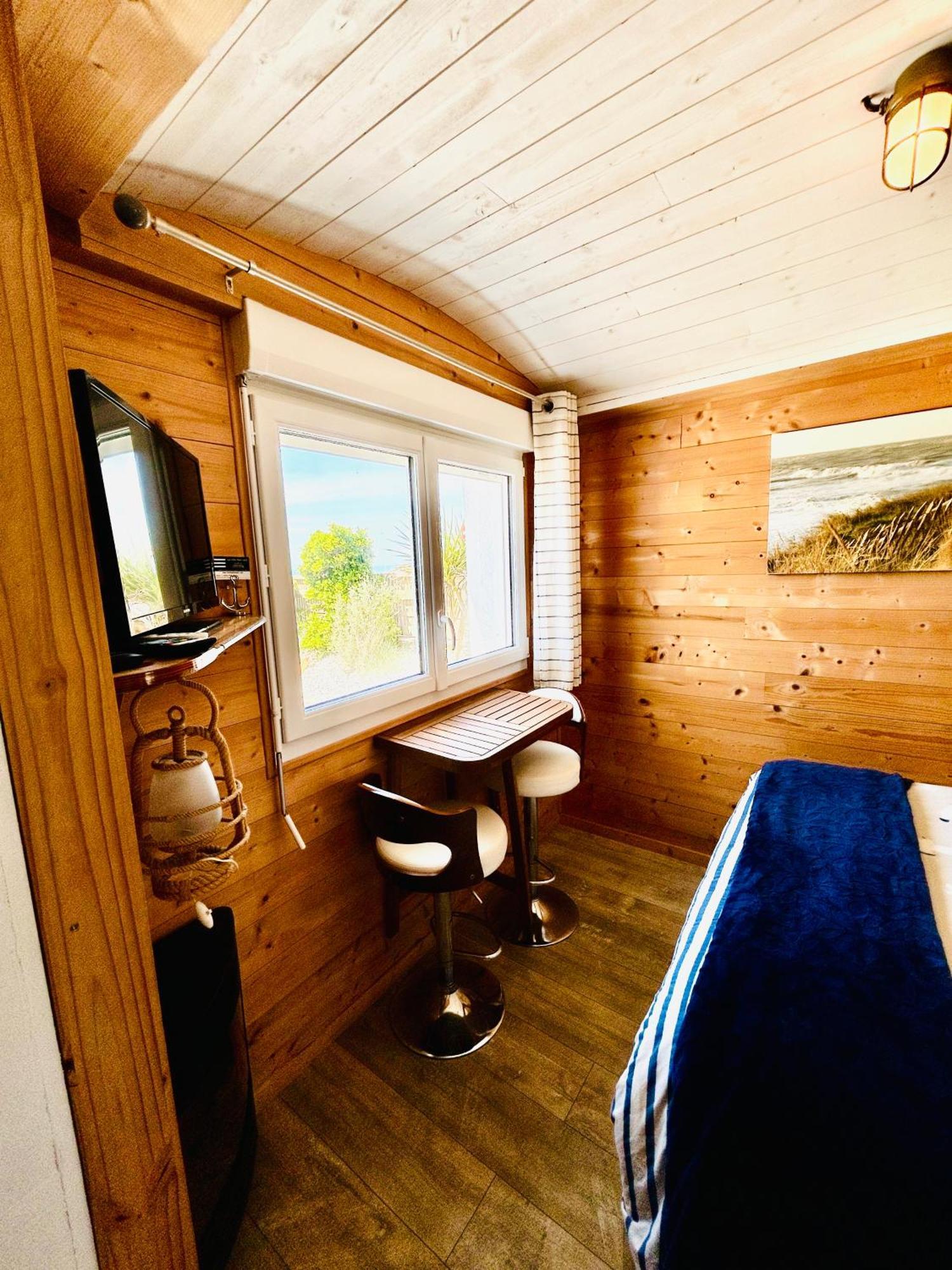 "La Cabine" Barneville-Carteret Eksteriør billede